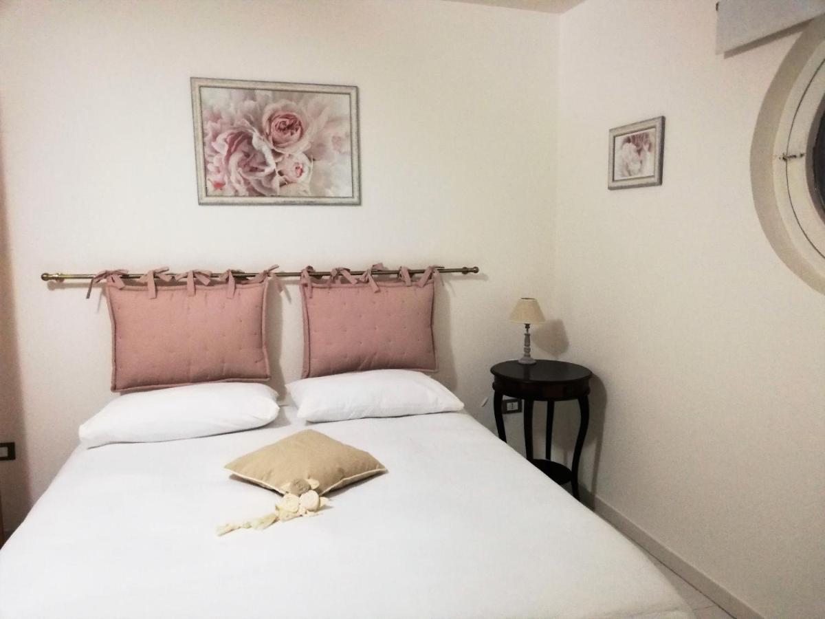 Il Sogno... Bed & Breakfast Salerno Bagian luar foto