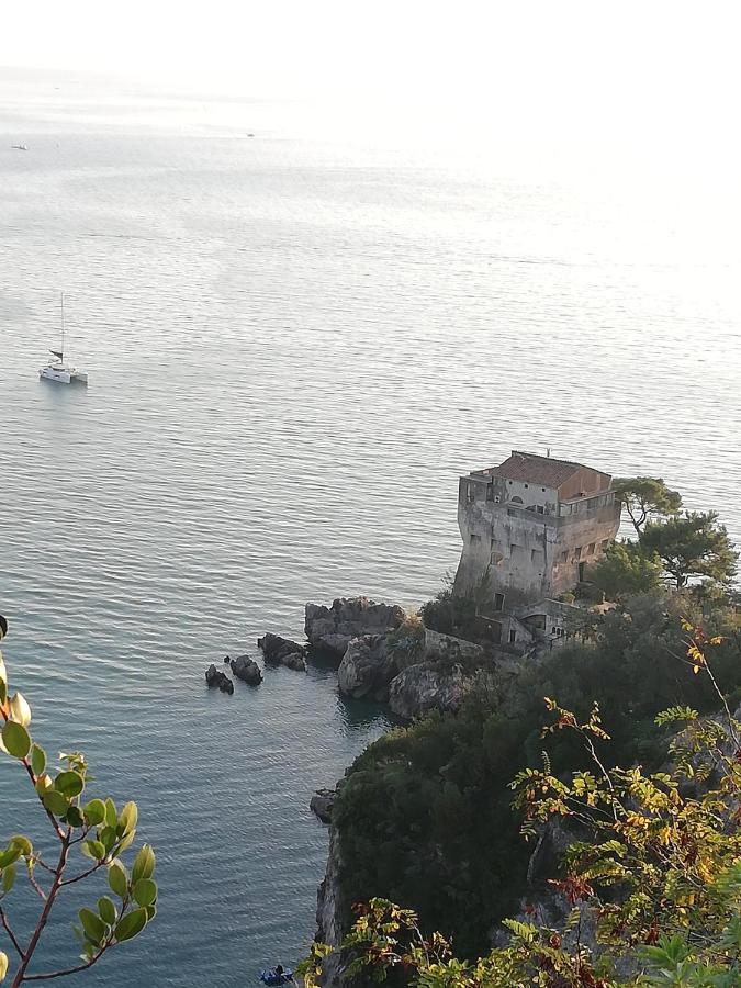 Il Sogno... Bed & Breakfast Salerno Bagian luar foto
