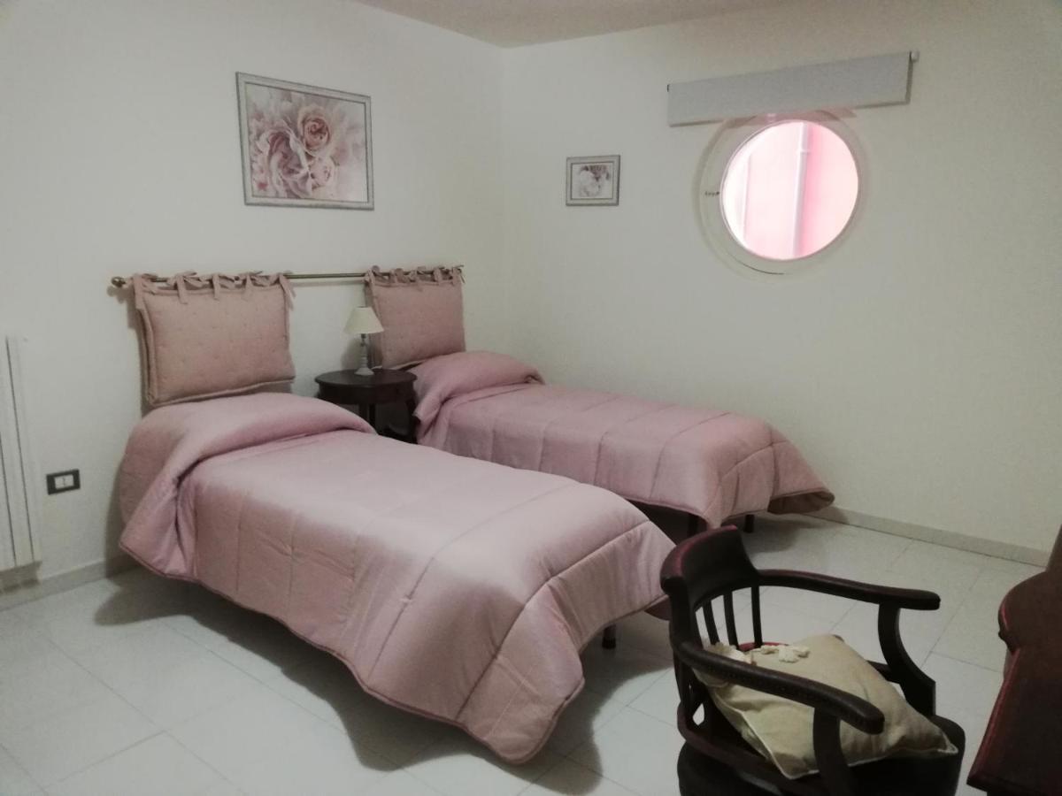 Il Sogno... Bed & Breakfast Salerno Bagian luar foto